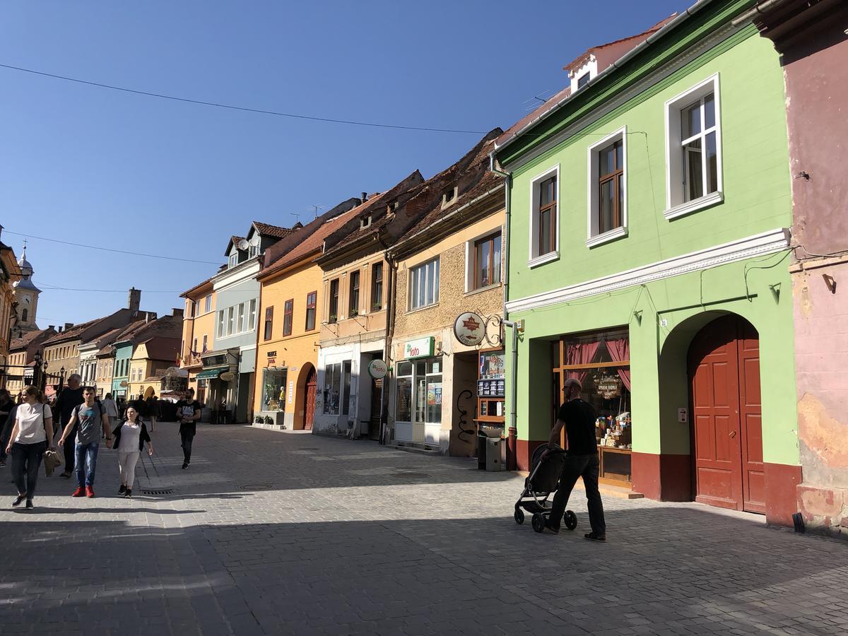 Venice Boutique Aparthotel Brasov Ngoại thất bức ảnh